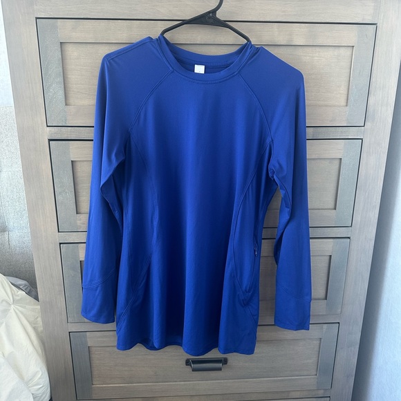 lululemon Abrasion-Resistant High-Coverage Long-Sleeve Shirt - Picture 2 of 10